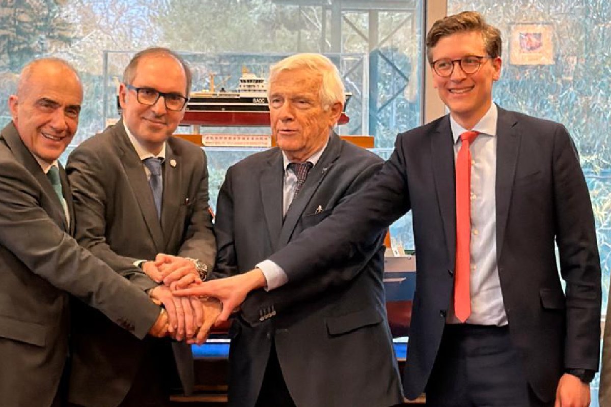 Joint Development Project Signed by Laskaridis Shipping, bound4blue and Bureau Veritas-1