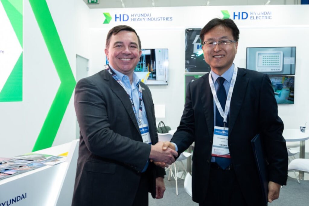 ABS, KSOE and HHI Advance Battery Integration for 16K Container Ship